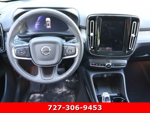 Used 2024 Volvo XC40 B5 Plus AWD/4WD image 16