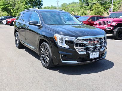 Used 2022 GMC Terrain Denali w/ Black Diamond Edition