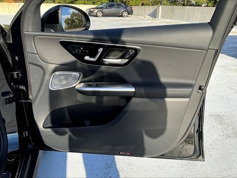 Used 2026 Mercedes-Benz GLC 300 image 22