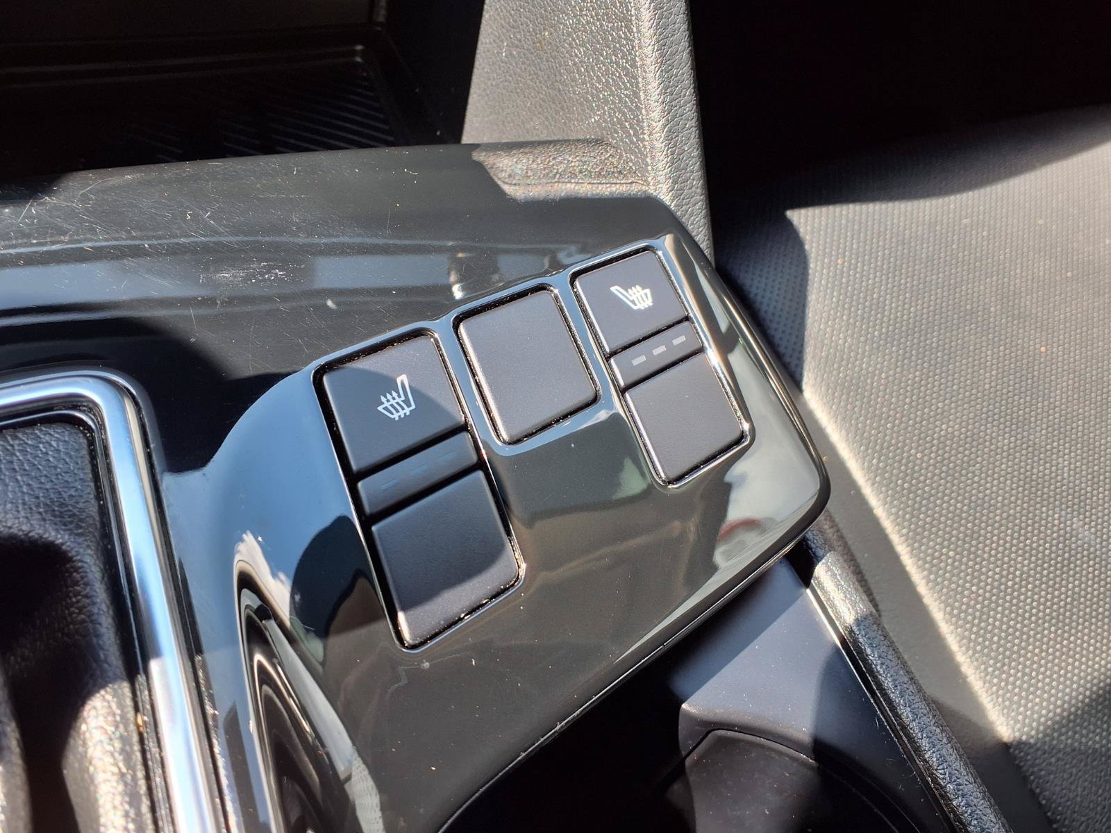 Used 2023 Kia Sportage EX FWD image 11