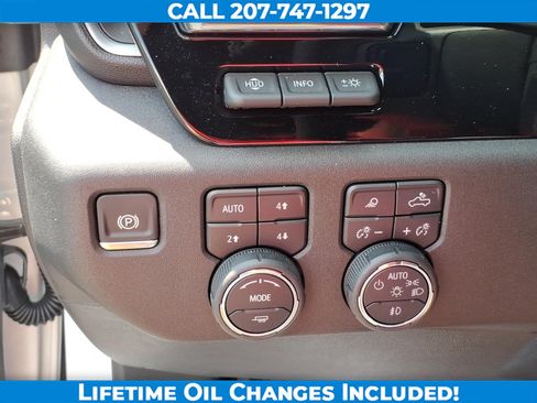 Used 2025 Chevrolet Silverado 3500 LTZ AWD/4WD image 17