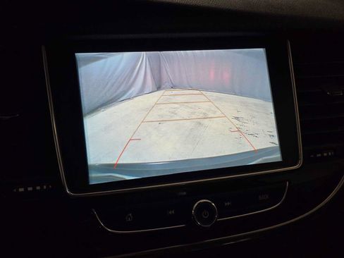 Used 2018 Buick Encore Essence AWD/4WD image 32
