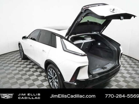 Used 2024 Cadillac Lyriq Sport AWD/4WD image 28