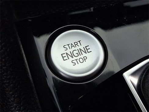 Used 2023 Volkswagen Taos SE image 23