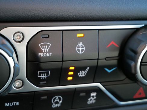 New 2024 Jeep Wrangler Sahara w/ Technology Group image 9