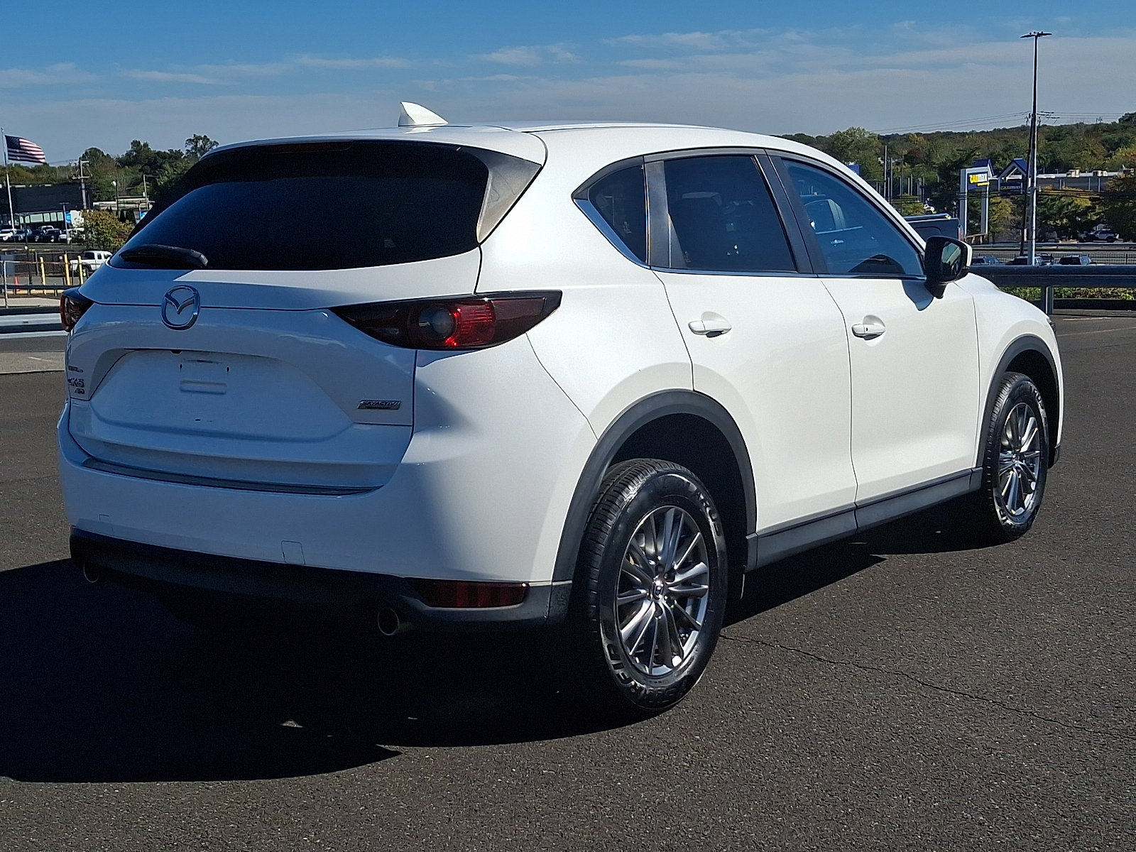 Used 2017 MAZDA CX-5 Touring w/ Preferred Equipment Package AWD/4WD image 6