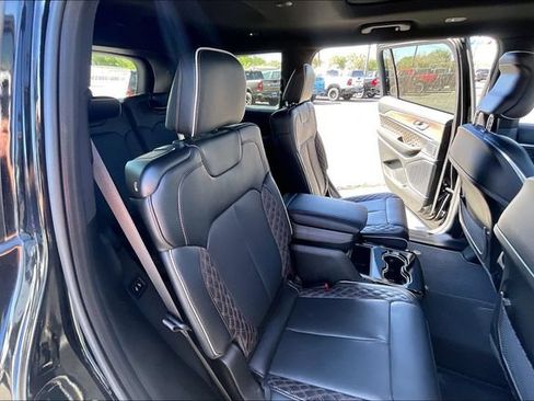 Certified 2025 Jeep Grand Cherokee L Summit AWD/4WD image 29