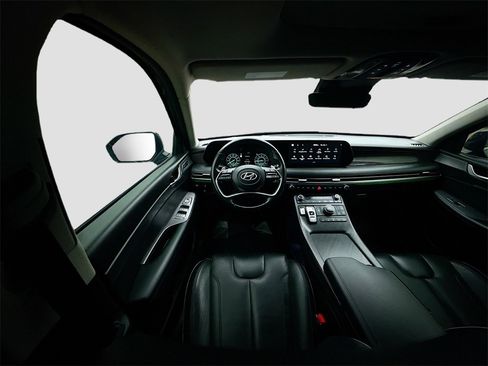 Used 2024 Hyundai Palisade Limited image 24