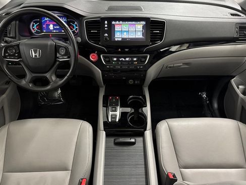 Used 2019 Honda Pilot Touring image 17