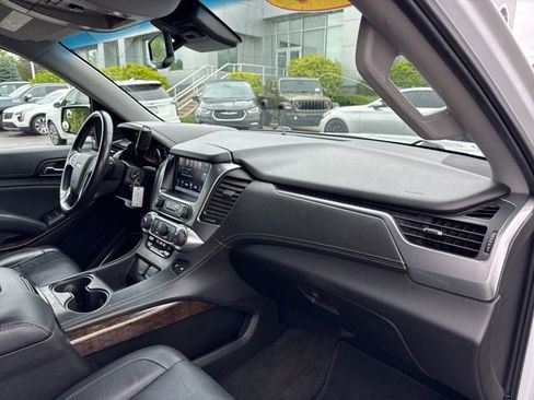 Used 2017 Chevrolet Suburban LT AWD/4WD image 29