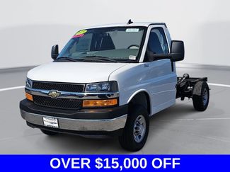 New 2023 Chevrolet Express 3500 w/ Power Convenience Package RWD video 3
