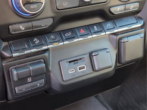 Used 2021 Chevrolet Silverado 1500 LT w/ All Star Edition Plus image 19