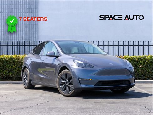 Used 2023 Tesla Model Y Standard Sport Utility 4D image 1