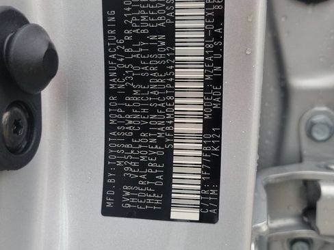 Used 2026 Toyota Corolla LE FWD image 36