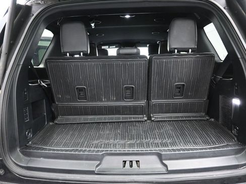 Used 2021 Ford Expedition XLT image 10