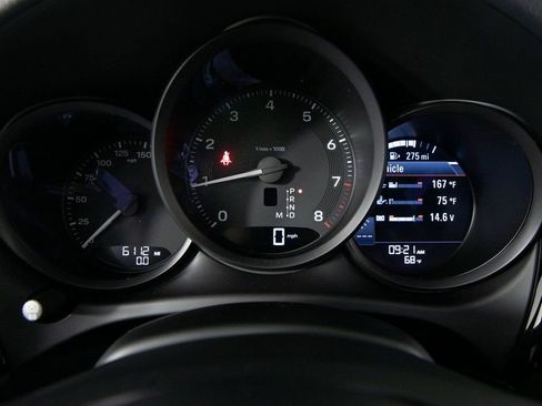 Used 2025 Porsche Macan image 22