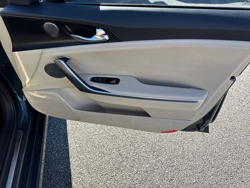 Used 2023 Kia Stinger GT-Line w/ Sun & Sound Package image 14