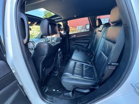 Used 2016 Jeep Grand Cherokee Limited image 12