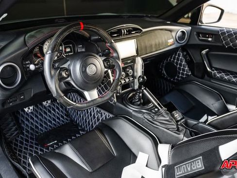 Used 2019 Toyota 86 TRD SE image 2