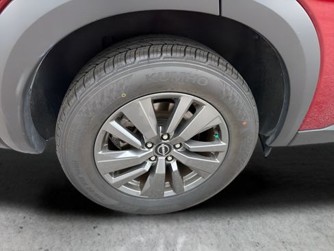 Certified 2024 Nissan Pathfinder SV FWD image 51