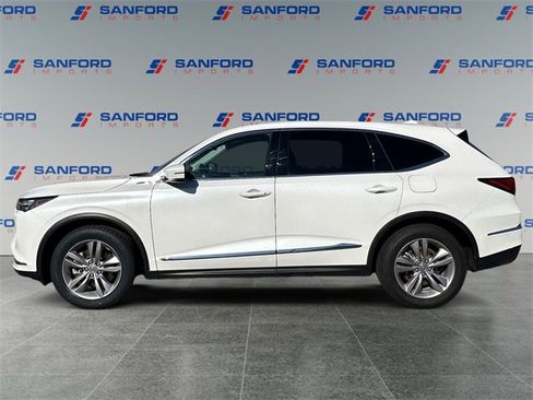 Used 2023 Acura MDX SH-AWD image 2