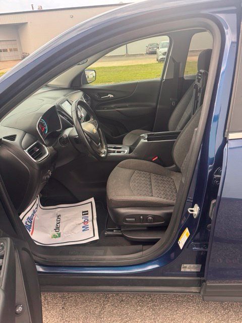 Used 2023 Chevrolet Equinox LT AWD/4WD image 21