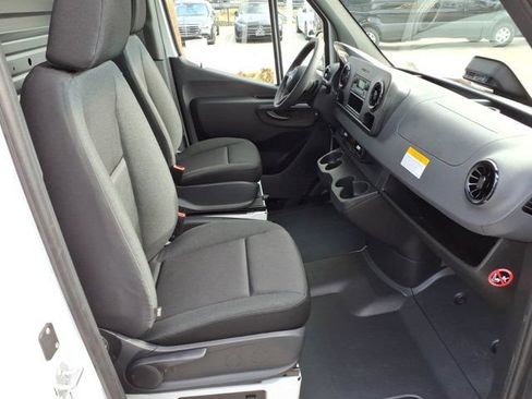 New 2026 Mercedes-Benz Sprinter 2500 image 18