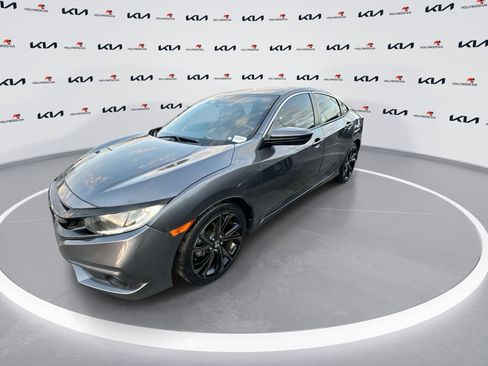 Used 2021 Honda Civic Sport image 2