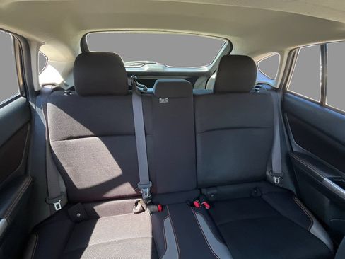 Used 2017 Subaru Crosstrek 2.0i Premium w/ Moonroof Package AWD/4WD image 13