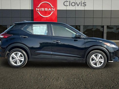 Used 2024 Nissan Kicks S image 9