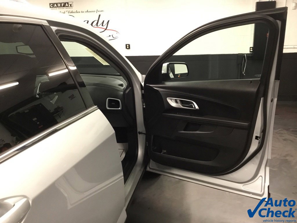Used 2017 Chevrolet Equinox LT AWD/4WD image 42