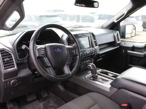 Used 2017 Ford F150 XLT w/ Equipment Group 302A Luxury image 10