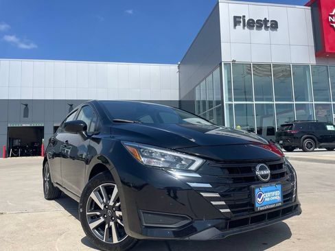 Certified 2025 Nissan Versa SV w/ Trunk Package FWD image 1