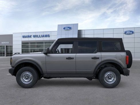 New 2025 Ford Bronco 4-Door image 3