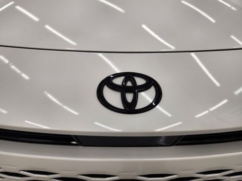 New 2026 Toyota Crown Signia image 11