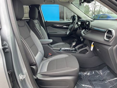 New 2026 Chevrolet TrailBlazer LT w/ Convenience Package FWD image 25
