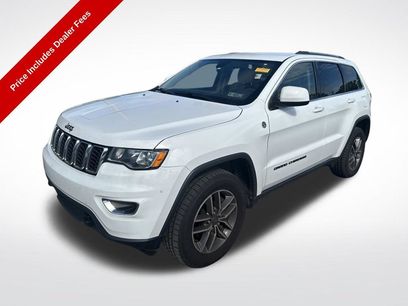 Used 2019 Jeep Grand Cherokee Laredo w/ 18" Wheel & 8.4" Radio Group