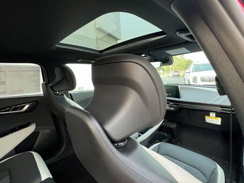 New 2023 Kia EV6 GT-Line image 25