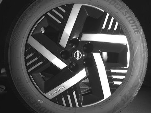 Used 2025 Nissan Kicks SV image 14