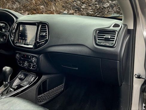 Used 2019 Jeep Compass Limited image 14