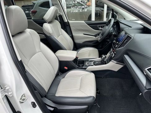 Used 2021 Subaru Forester Limited image 11