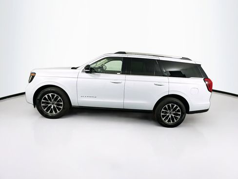 Used 2025 Ford Expedition Platinum AWD/4WD image 4