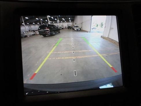 Used 2022 Jeep Cherokee Trailhawk image 8