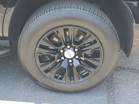 Used 2023 GMC Yukon Denali AWD/4WD image 33