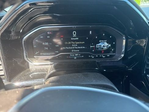 Used 2024 GMC Sierra 1500 SLT w/ SLT Premium Plus Package AWD/4WD image 41