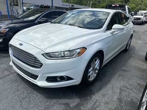 Used 2013 Ford Fusion SE FWD image 6