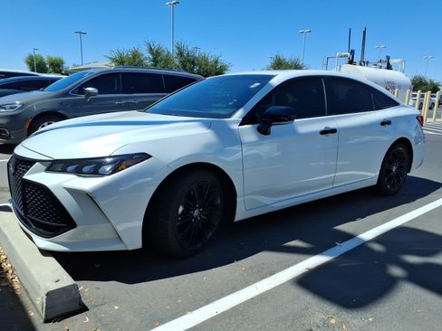 Used 2021 Toyota Avalon XSE w/ Carpet Mat Package (TMS) FWD image 1