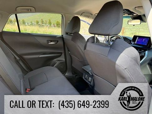 Used 2024 Toyota Venza LE AWD/4WD image 33