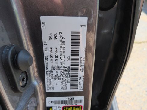 Used 2025 Toyota Tundra 1794 Edition AWD/4WD image 29