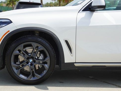 Used 2019 BMW X5 xDrive40i w/ Off-Road Package AWD/4WD image 10